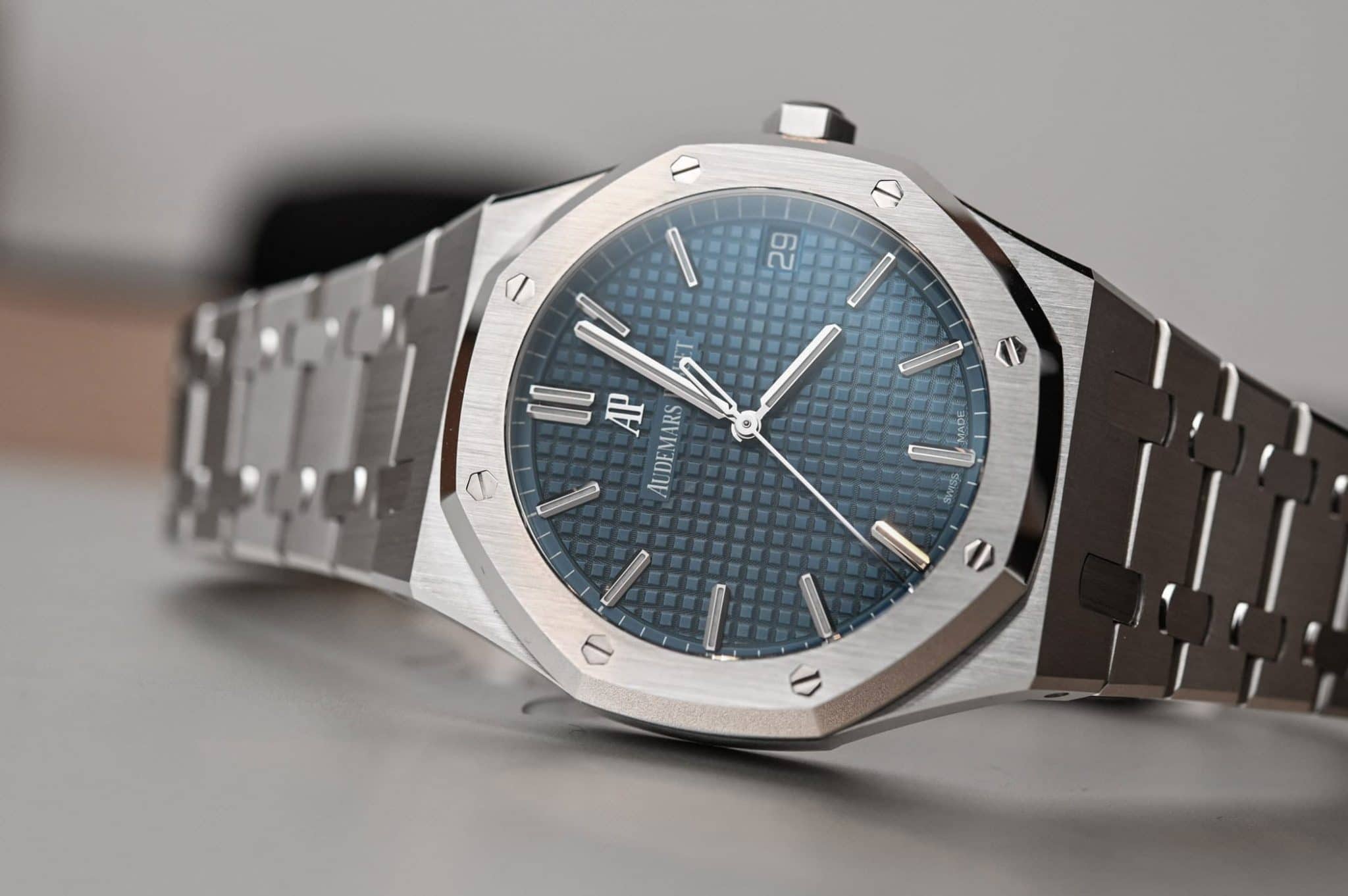 Audemars Piguet Royal Oak Blue Dial Automatic 15500ST.OO.1220ST.01 Replica