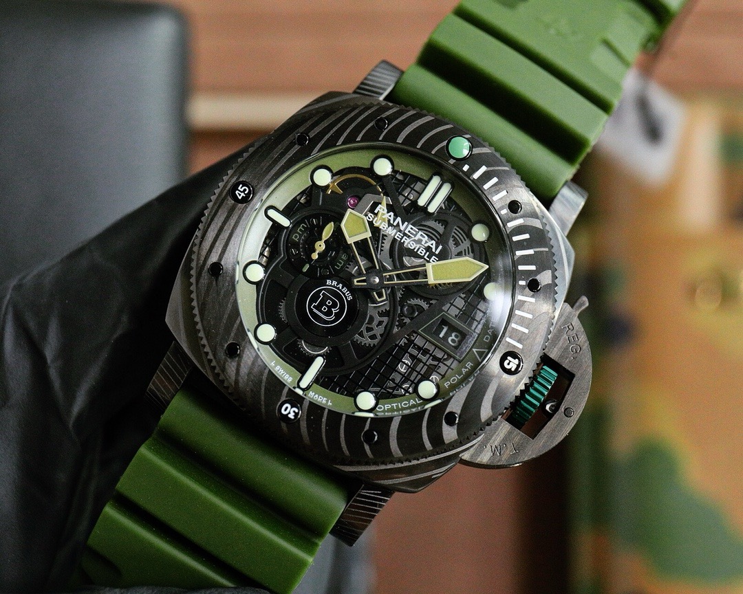 Panerai Submersible Men Automatic Green Rubber Watch PAM01232 Carbon Brabus